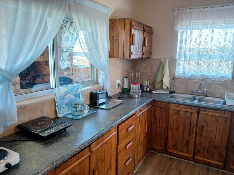 5 Bedroom Property for Sale in Stilbaai Wes Western Cape